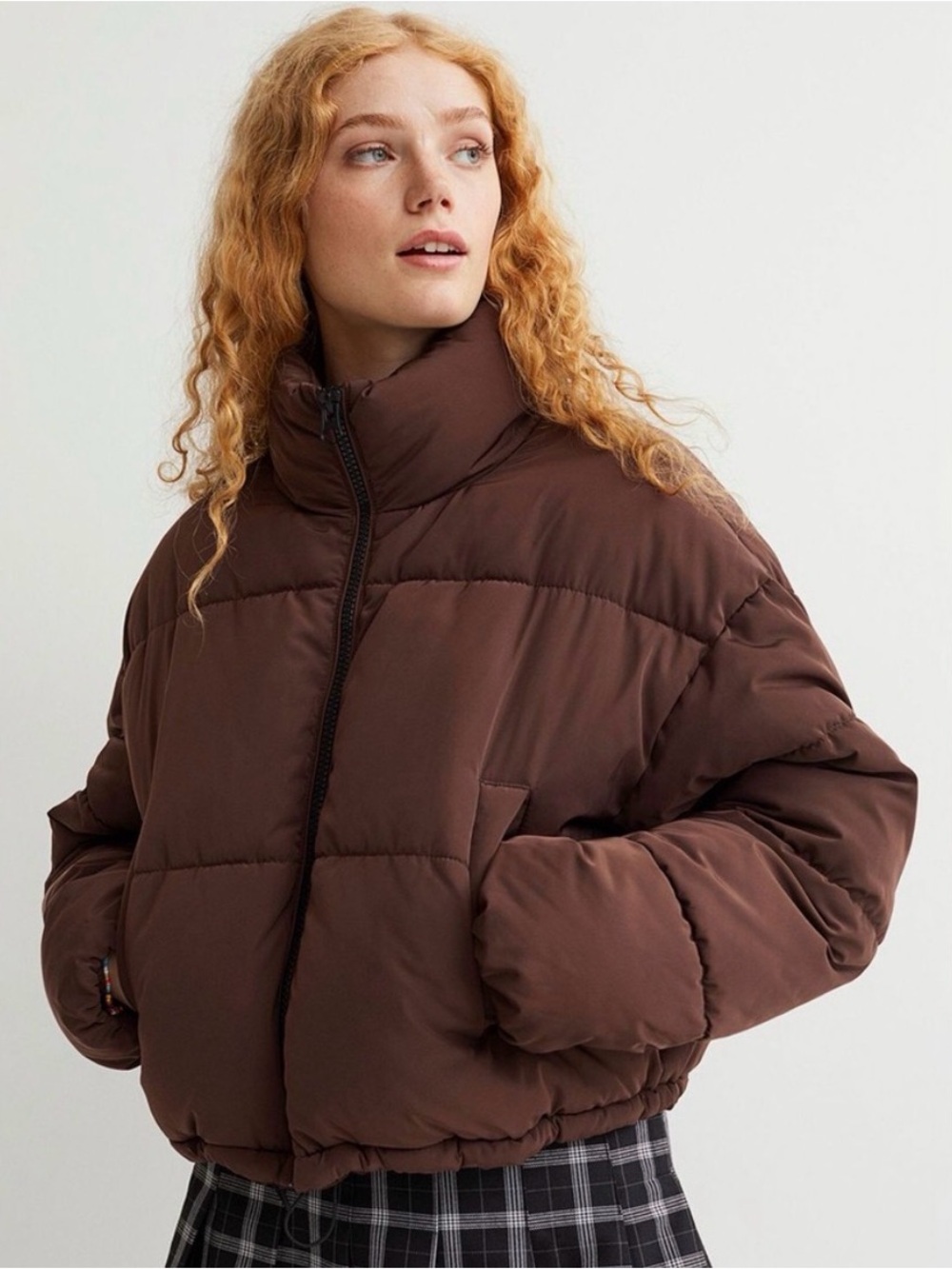 H&M Cropped Puffer Jacket in Chocolate